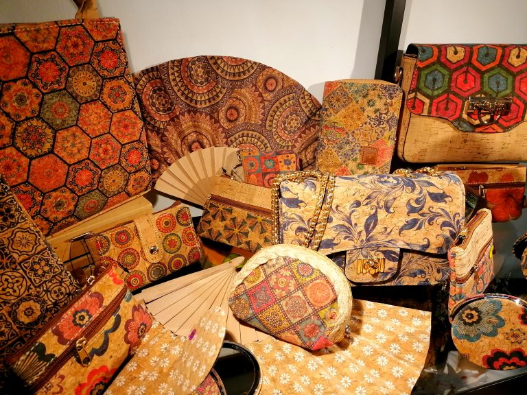 Gamme d'articles en liège fabriqués en Espagne. Boutique les 101 idées folles - Langres 52200