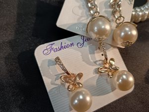 Boucles d'oreilles classiques perles - Boutique les 101 idées folles - Langres 52200